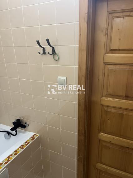 BV REAL Na predaj prerobená garsónka Žiar nad Hronom FM2208