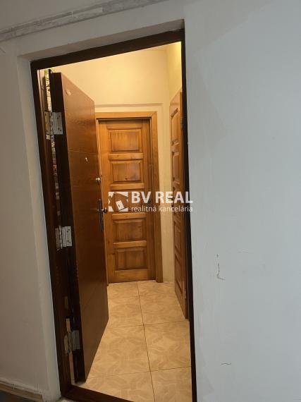 BV REAL Na predaj prerobená garsónka Žiar nad Hronom FM2208