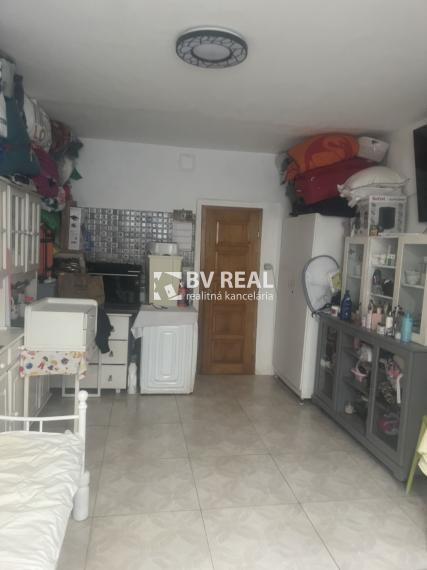 BV REAL Na predaj prerobená garsónka Žiar nad Hronom FM2208