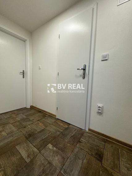 BV REAL Na predaj 3 izbový byt Handlová FM2258