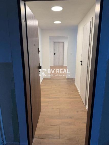 BV REAL Na predaj 3 izbový byt Handlová FM2258