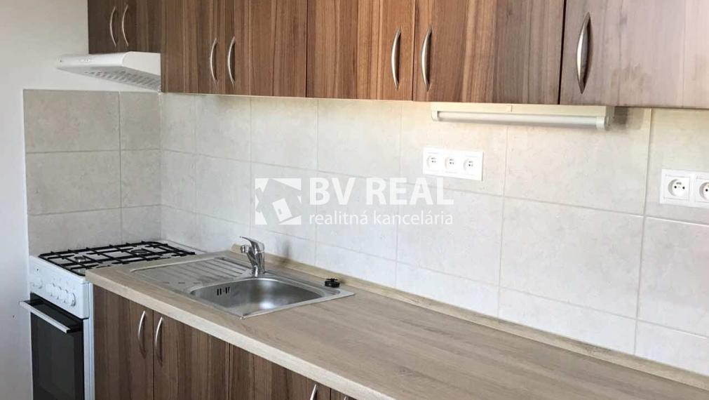 BV REAL Na predaj 2 izbový byt Handlová FM2226