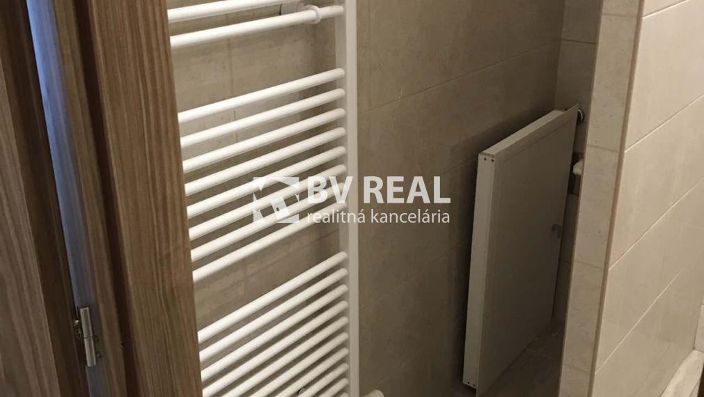 BV REAL Na predaj 2 izbový byt Handlová FM2226