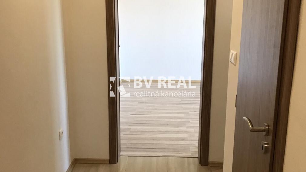 BV REAL Na predaj 2 izbový byt Handlová FM2226