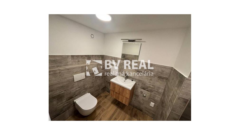 BV REAL Na prenájom 2 izbový byt Handlová FM2177