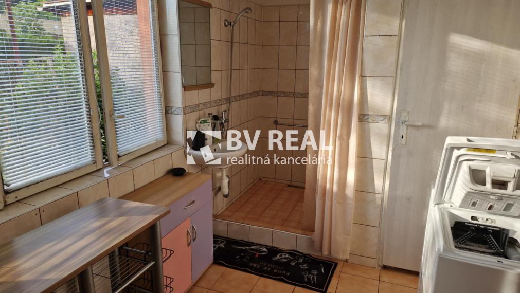 BV REAL Na prenájom byt v rodinnom dome Prievidza FM2228