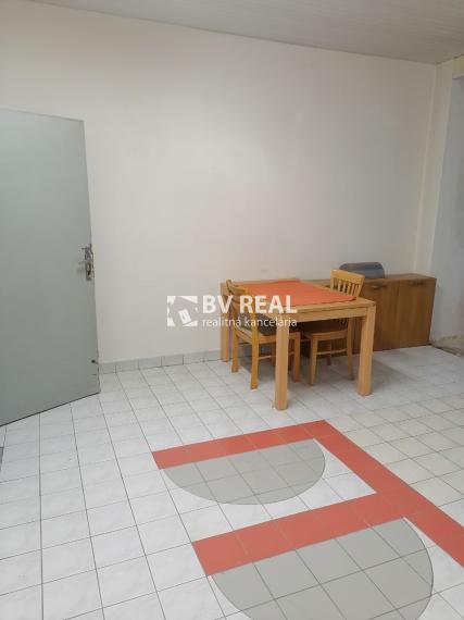 BV REAL na predaj 4 izbový apartmán Žiar nad Hronom FM7375