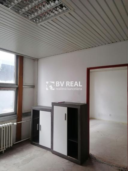BV REAL na predaj 4 izbový apartmán Žiar nad Hronom FM7375