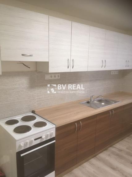 BV REAL Na prenájom 2 izbový byt Handlová FM2380