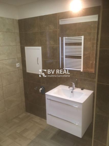 BV REAL Na predaj 2 izbový byt Handlová FM2381