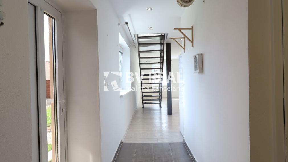 BV REAL na predaj 4 izbový rodinný dom Bojnice Dubnica BV5008