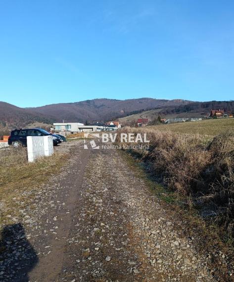 BV REAL Na predaj 2 pozemky obec Šútovce FM2384