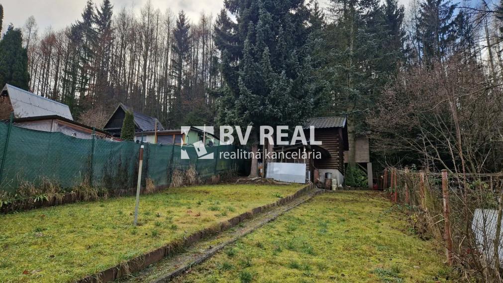 BV REAL chata so záhradou Handlová FM2369