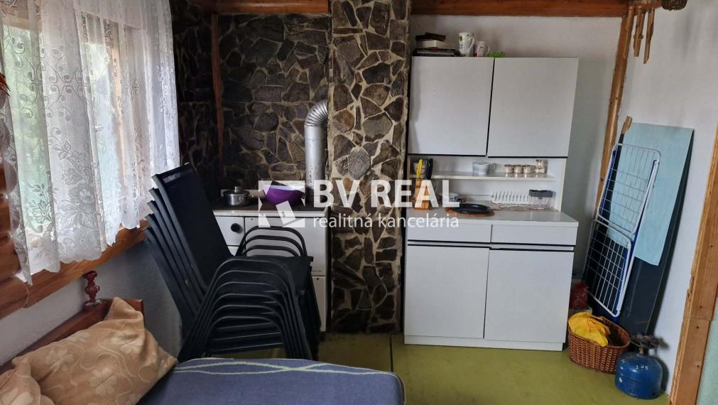 BV REAL chata so záhradou Handlová FM2369