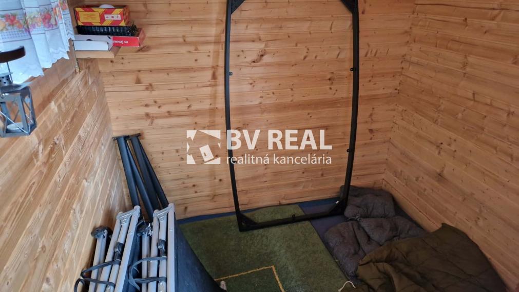 BV REAL chata so záhradou Handlová FM2369