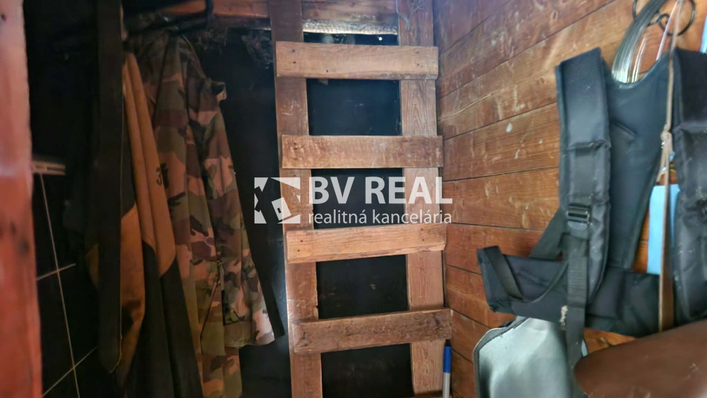 BV REAL chata so záhradou Handlová FM2369