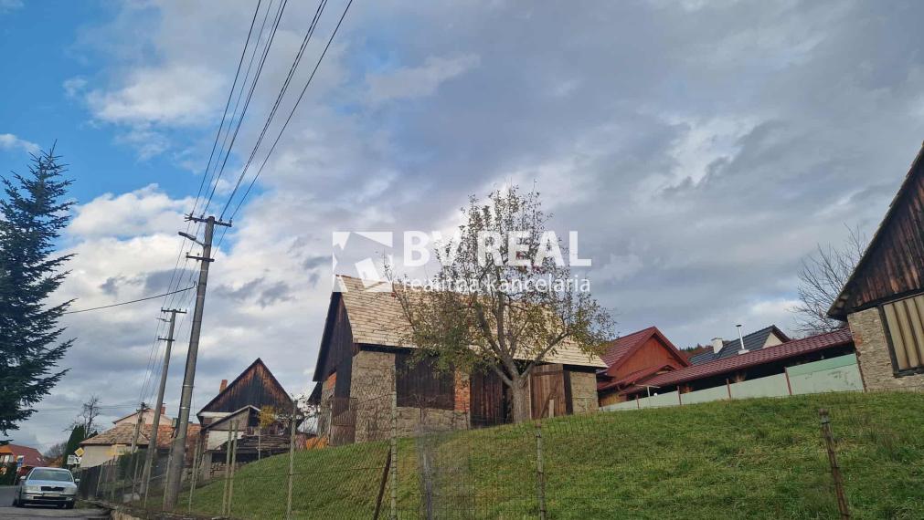 BV REAL Na predaj pozemok, garáž, humno Ladomerská Vieska FM2346