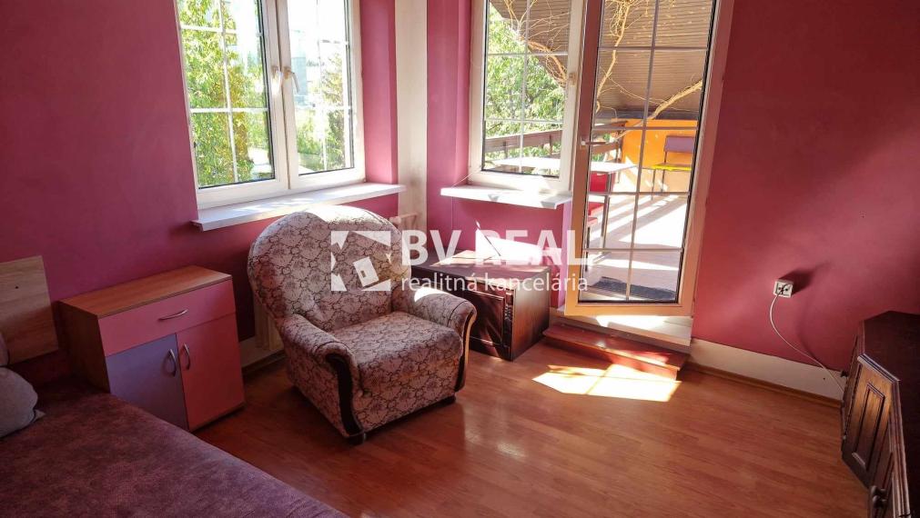 BV REAL Na prenájom 2 izbový byt v rodinnom dome Prievidza FM2086