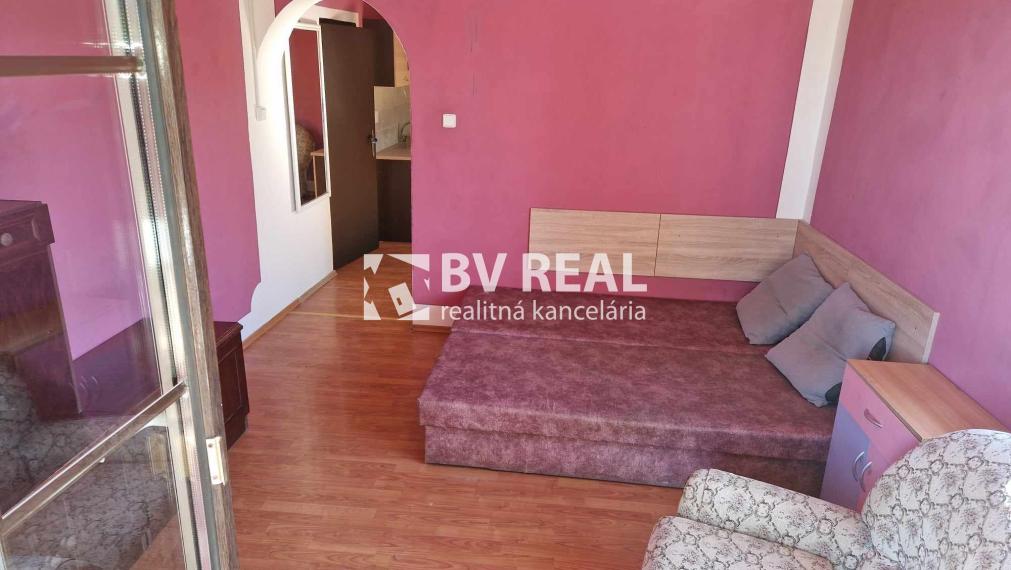 BV REAL Na prenájom 2 izbový byt v rodinnom dome Prievidza FM2086