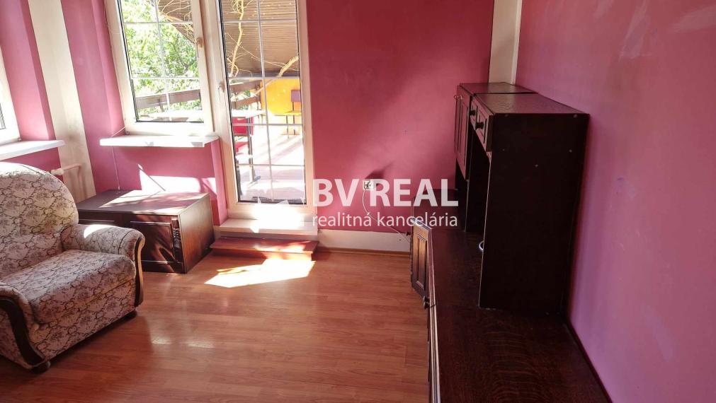 BV REAL Na prenájom 2 izbový byt v rodinnom dome Prievidza FM2086