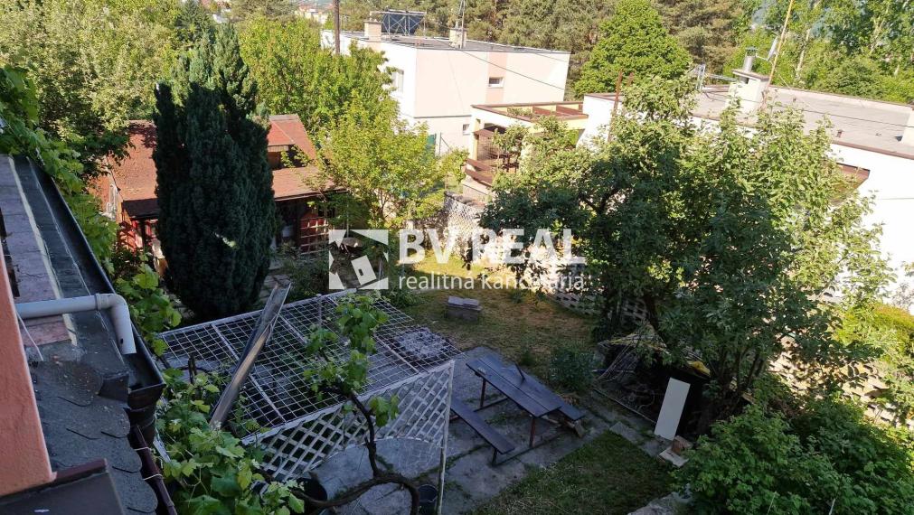 BV REAL Na prenájom 2 izbový byt v rodinnom dome Prievidza FM2086