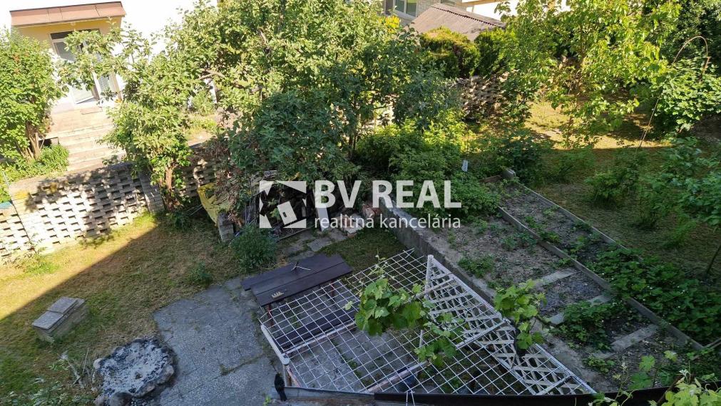 BV REAL Na prenájom 2 izbový byt v rodinnom dome Prievidza FM2086