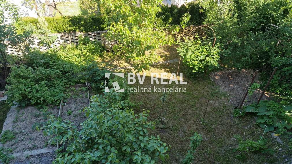 BV REAL Na prenájom 2 izbový byt v rodinnom dome Prievidza FM2086