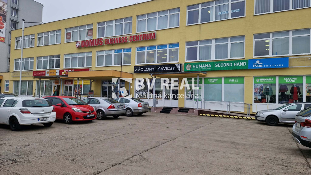 BV REAL Na prenájom komerčný priestor 45 m2 Prievidza FM2386