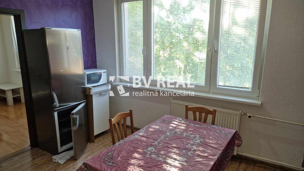 BV REAL Na predaj 1 izbový byt Prievidza FM2389