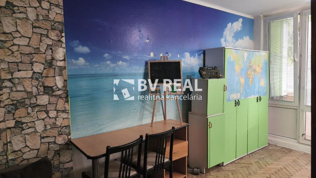 BV REAL Na prenájom 2 izbový byt, 2 balkóny, Handlová FM2394