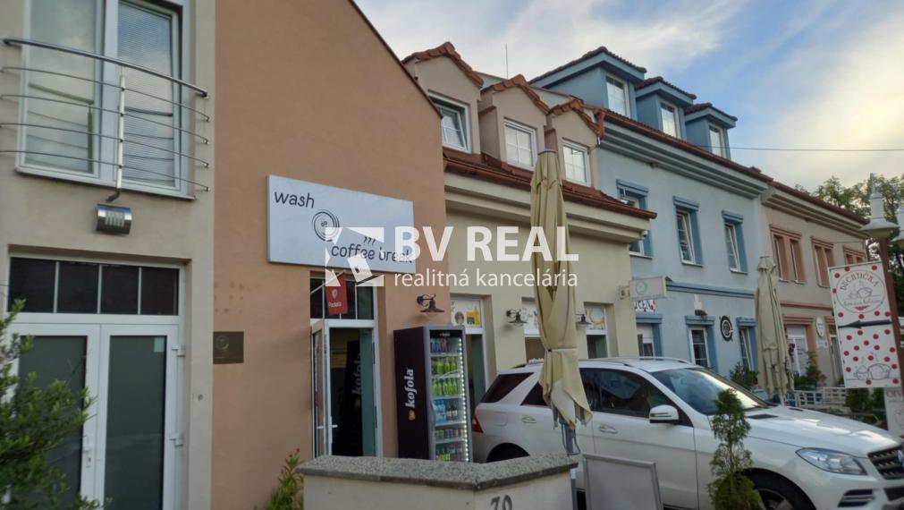 BV REAL Na predaj polyfunkčný objekt Bojnice FM2397
