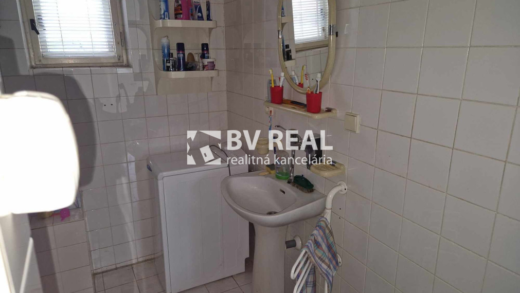 BV REAL Na predaj rodinný dom obec Jalovec FM2158