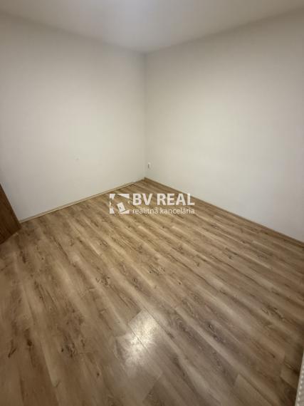 BV REAL Na predaj 3 izbový byt Handlová FM2393