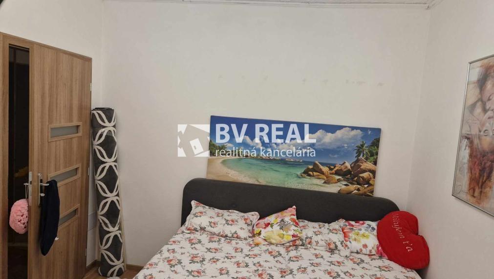 BV REAL na predaj prerobený 2 izbový byt Handlová FM2142