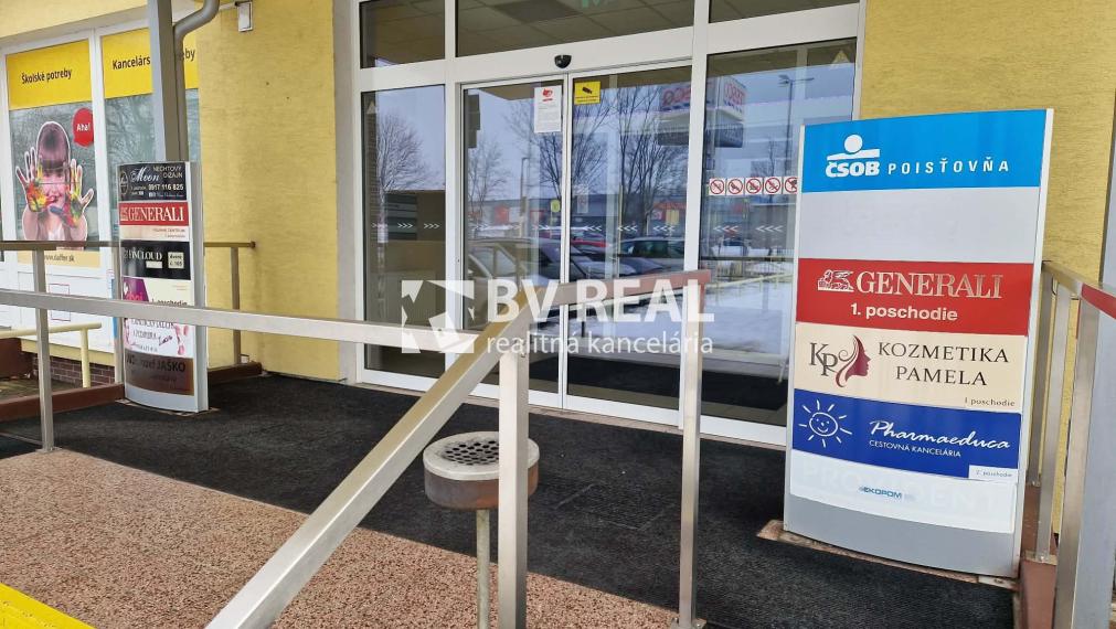 BV REAL Na prenájom komerčný priestor 45 m2 Prievidza FM2386