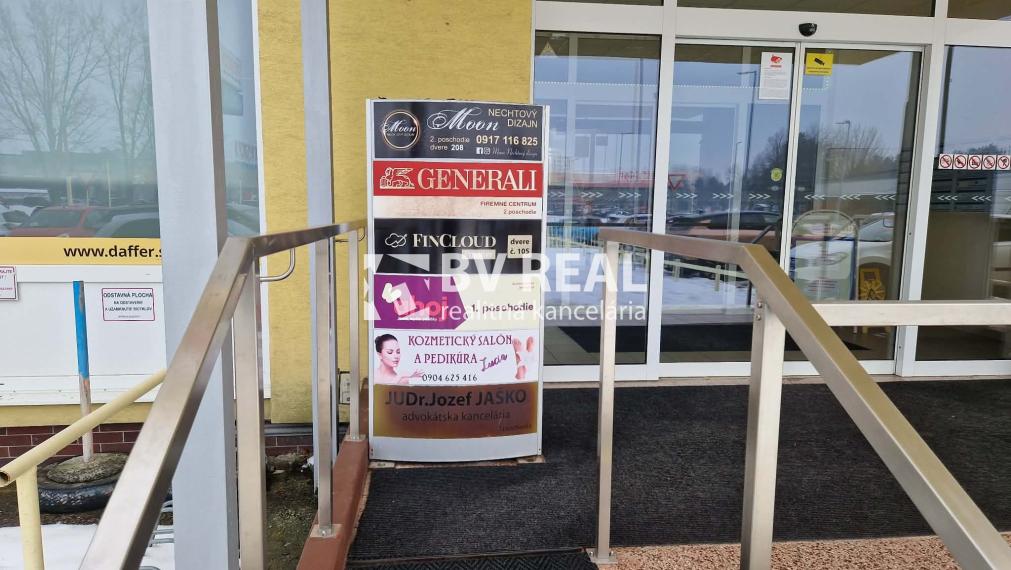 BV REAL Na prenájom komerčný priestor 45 m2 Prievidza FM2386