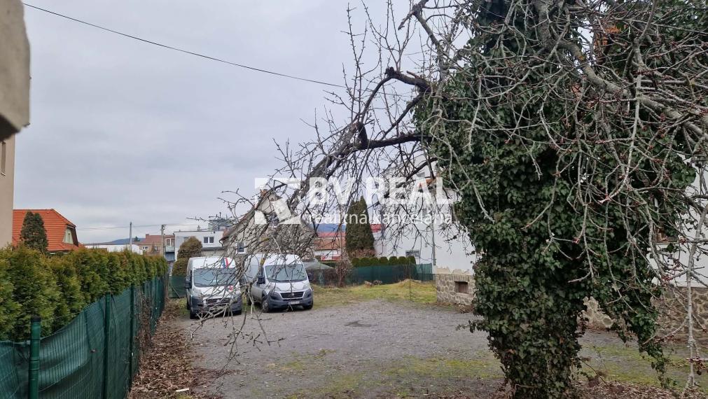 BV REAL Na predaj rod. dom, pozemok 1405 m2 Prievidza FM2406