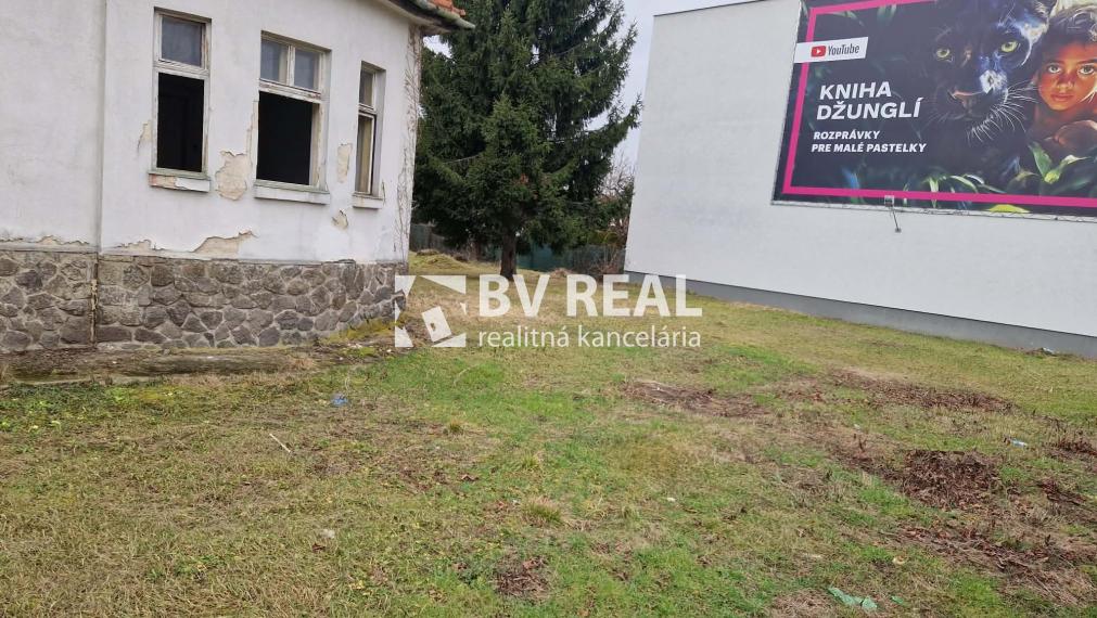 BV REAL Na predaj rod. dom, pozemok 1405 m2 Prievidza FM2406