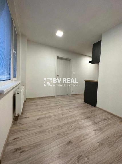 BV REAL Na predaj 2 izbový byt Handlová FM2261
