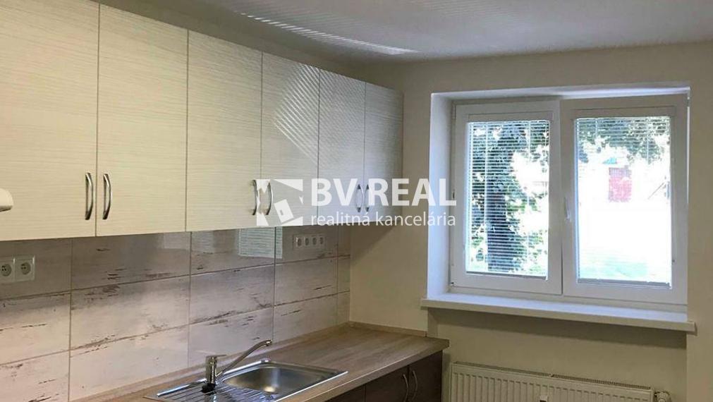 BV REAL Na predaj 2 izbový byt Handlová FM2224