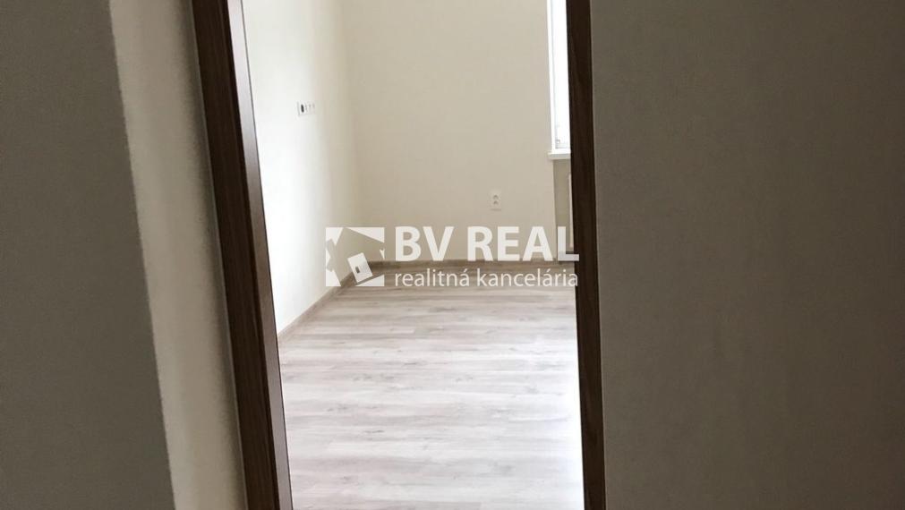 BV REAL Na predaj 2 izbový byt Handlová FM2410