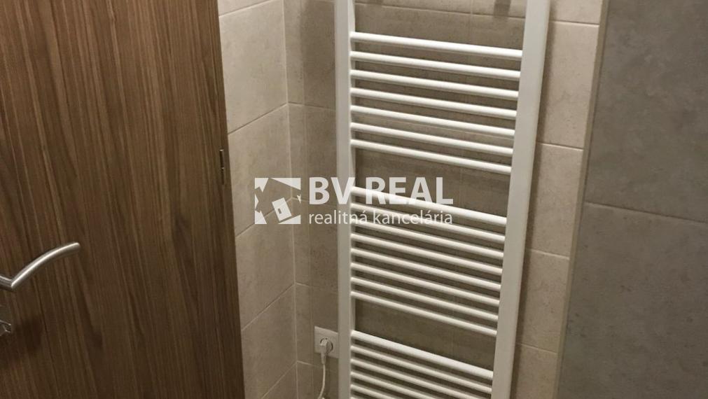 BV REAL Na predaj 2 izbový byt Handlová FM2410