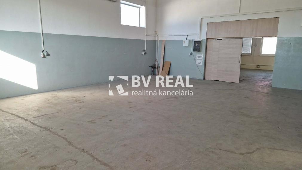 BV REAL Na prenájom prevádzková budova Prievidza FM2412