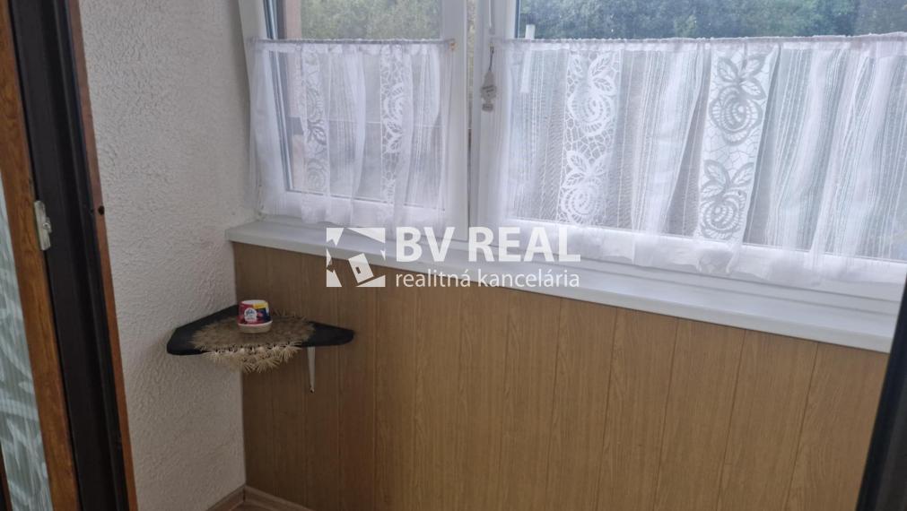 BV REAL Na prenájom 4 izbový byt Handlová FM2416