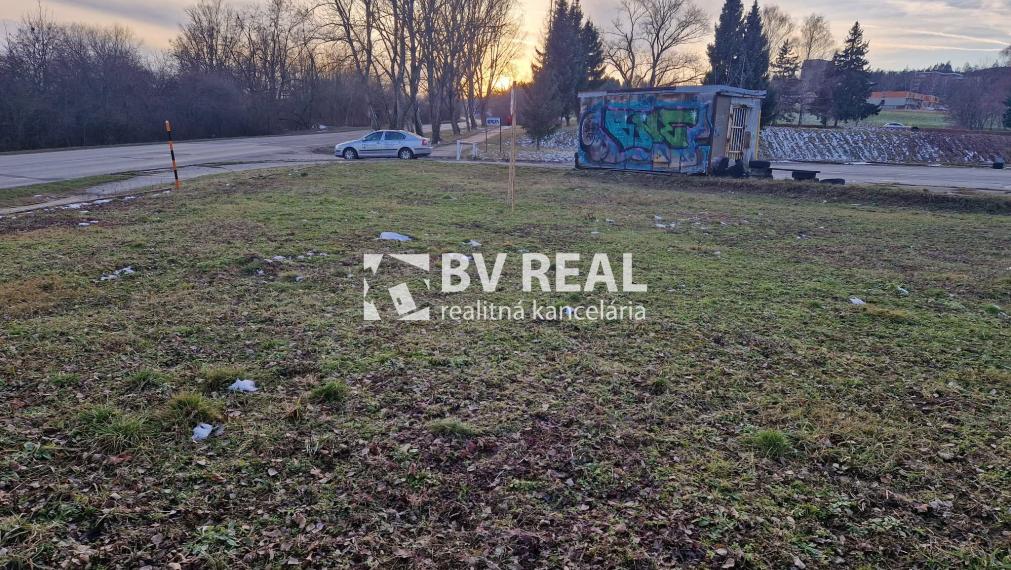 BV REAL Na predaj pozemok Bojnice FM2418