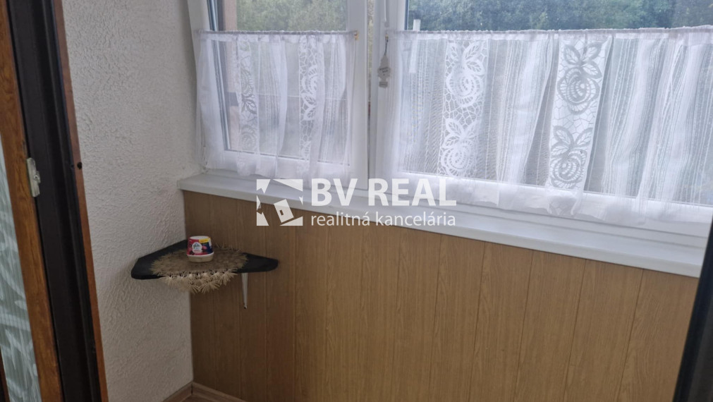 BV REAL Na predaj 4 izbový byt Handlová FM2419