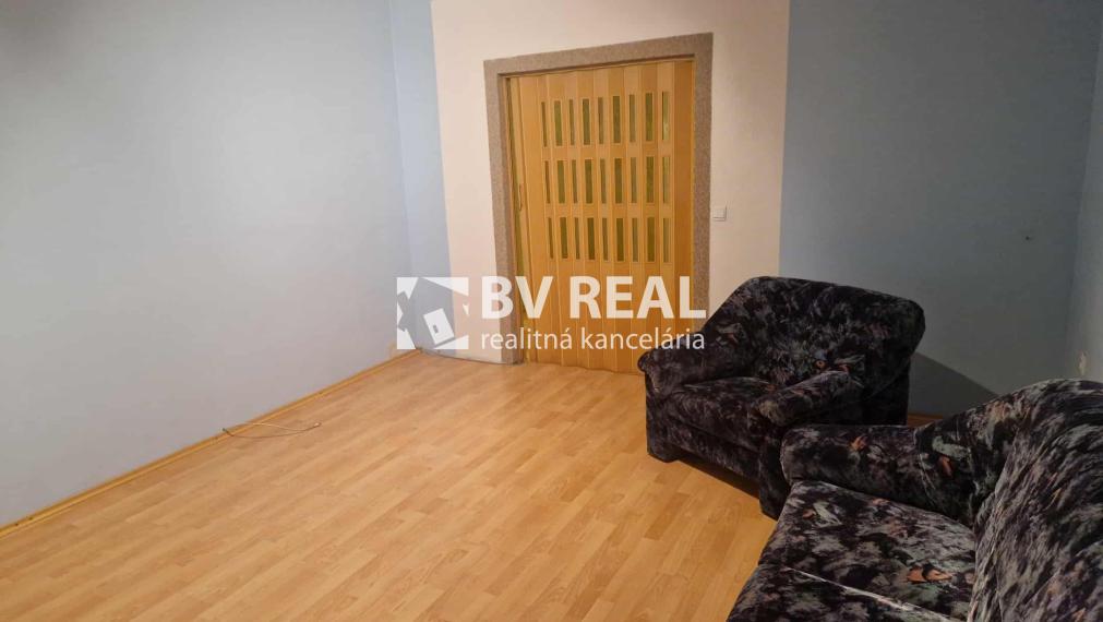 BV REAL Na predaj 3 izbový byt Handlová FM2349