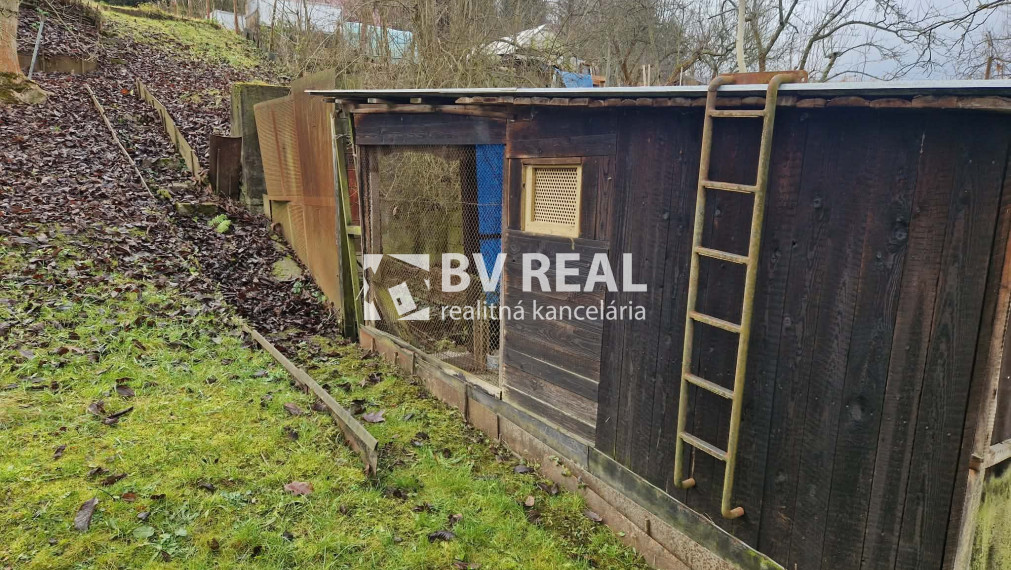 BV REAL chata so záhradou Handlová FM2369
