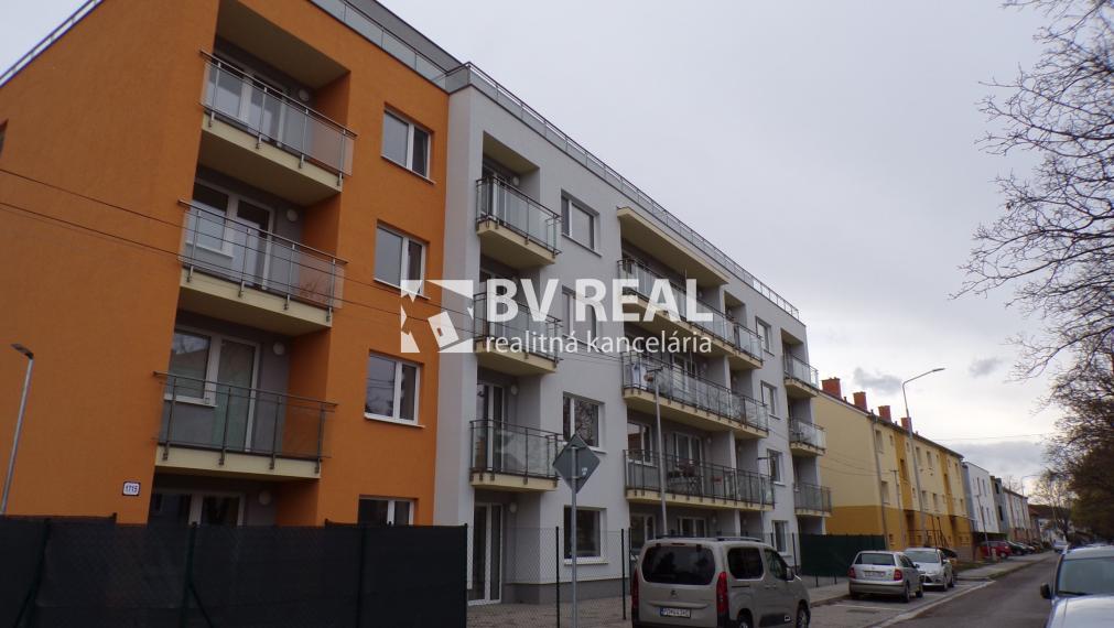 BV REAL Na prenájom 1 izbový byt v novostavbe Nováky FM2225