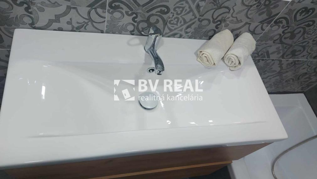 BV REAL Na prenájom 1 izbový byt v novostavbe Nováky FM2225